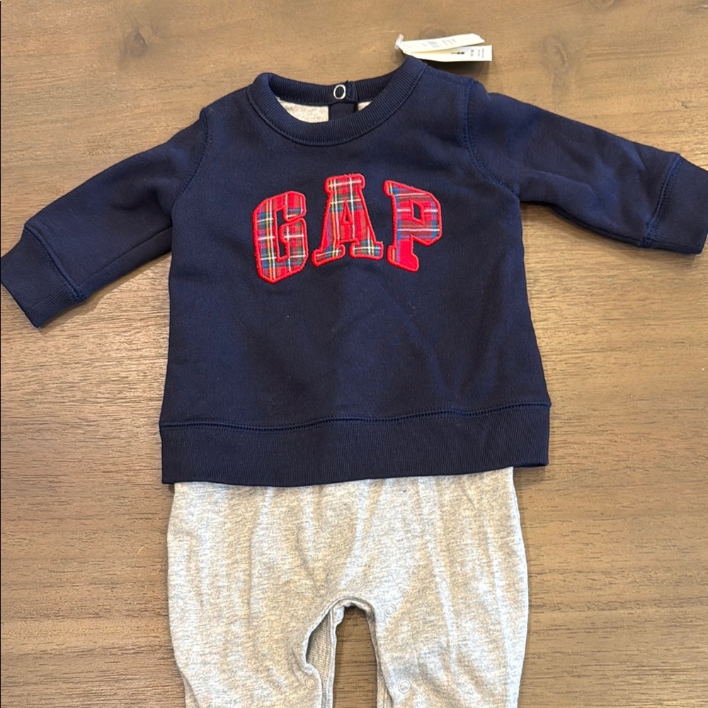 GAP Navy and Gray Baby Outfit